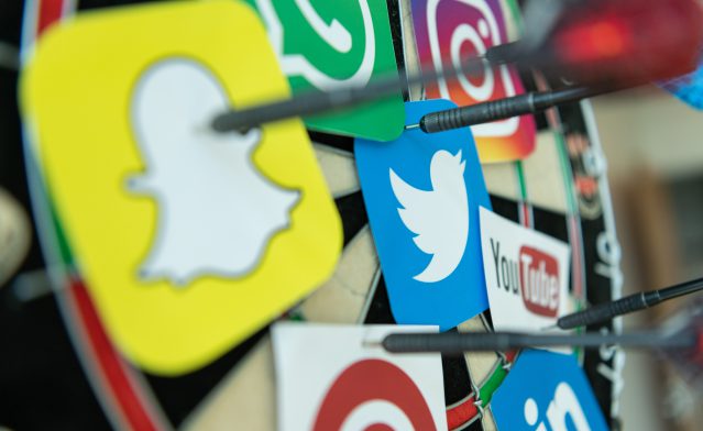 PR-waarde update: algoritme Facebook, social media reacties en advertentietarieven